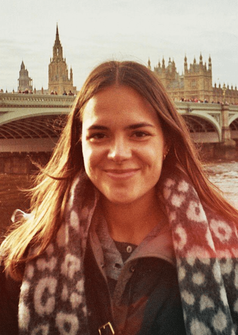 Leyre Serrablo Casaña MD